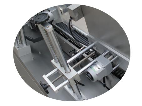 Máy dán nhãn ống giấy 500 con lăn nằm nhãn dán vải tự dính