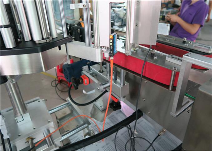 Máy dán nhãn nhãn dán chai tròn với mắt thần nhập khẩu có độ chính xác cao