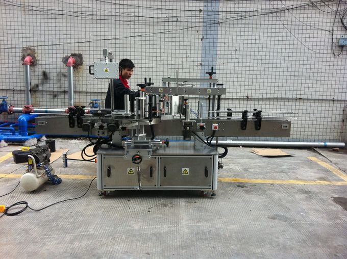 Máy dán nhãn chai tròn hoàn toàn tự động cho chai vật nuôi trước và sau